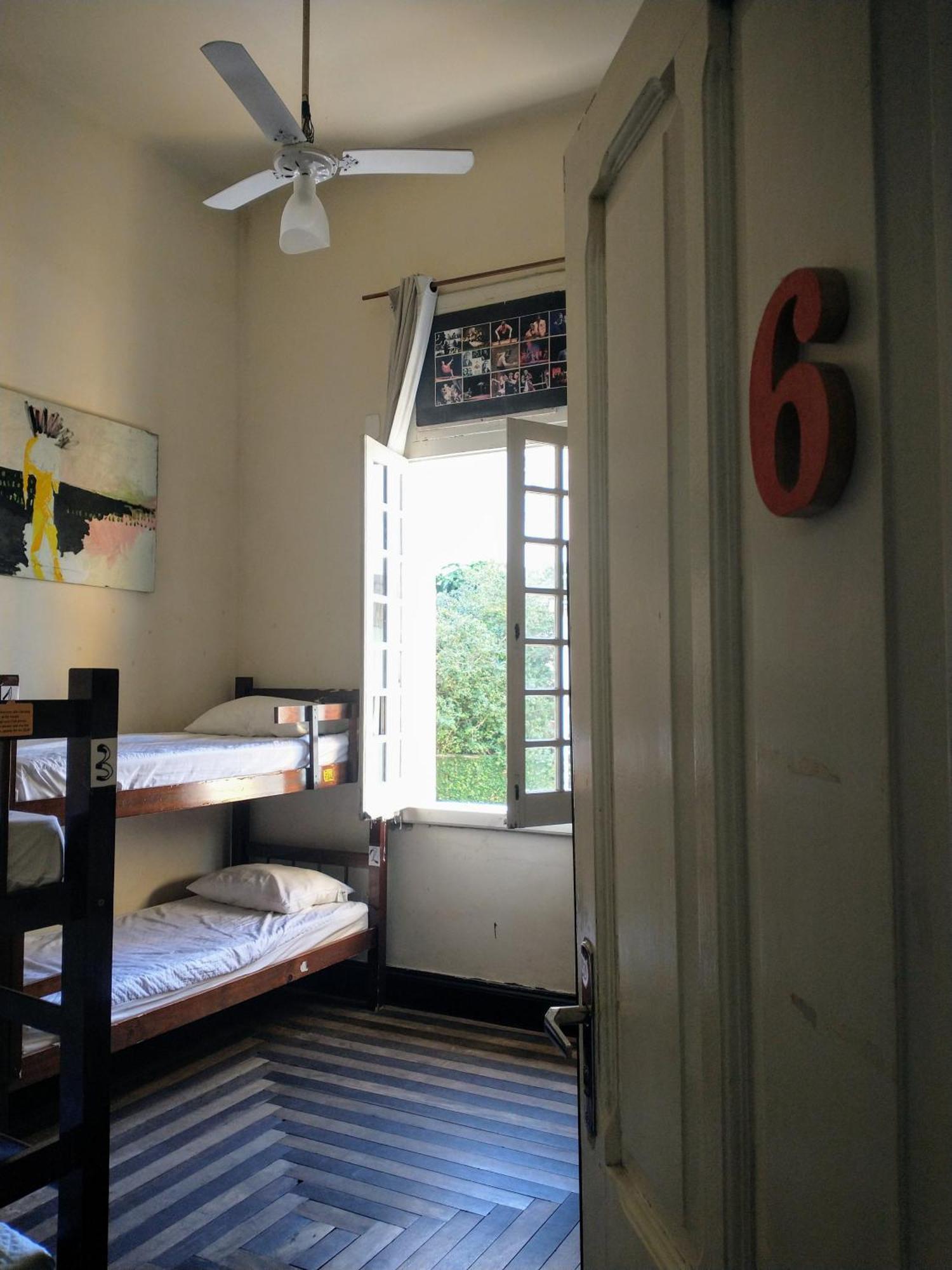 Guanaani Hostel Vitória Екстериор снимка